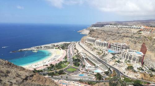 Apartment With Big Pool And Sea View