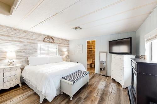 Hillside Getaway Cabin