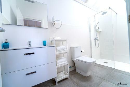 Apartamentos Anjomacar I