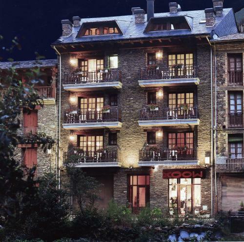 Apartaments Monta�a