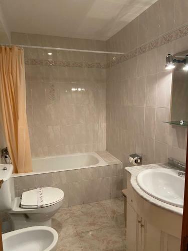 Apartaments Monta�a