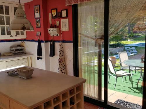 Casa Encantadora Con Piscina Privada Y Chimenea
