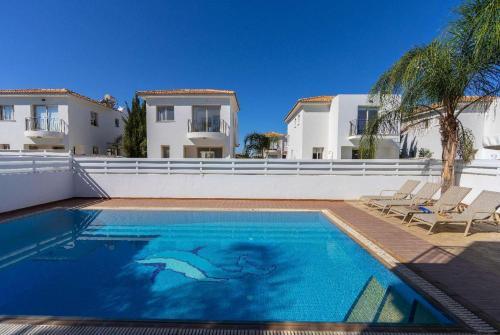Villa Violet Palm
