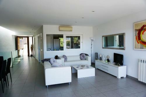 Private Villa With Pool - Beach Front - Sea Views - Cala Mendia, Porto Cristo