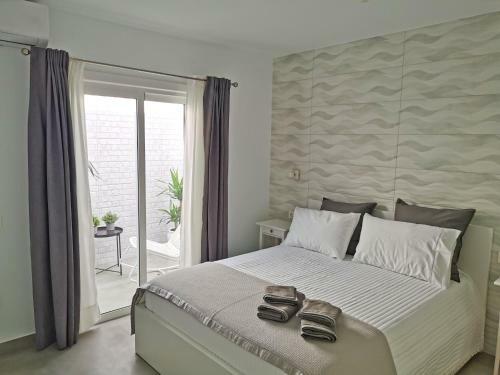 Luxury Apartment On The Beach