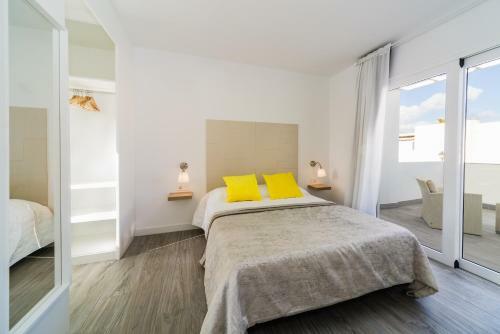 Carlotta�s Sea-cret