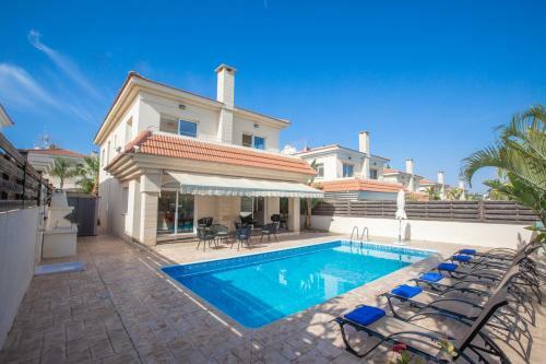 Tranquility 4 Bedroom Villa