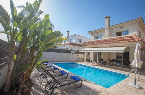 Tranquility 4 Bedroom Villa