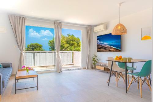 Great Top Apartment: Sea Views, Terrace And Pool