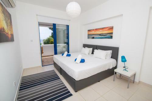 "the Good Times" Apartment