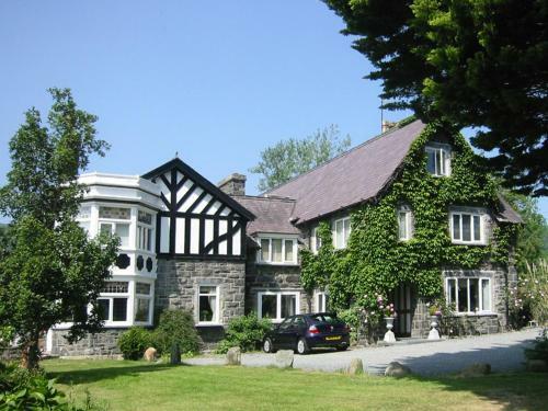 Bed & Breakfast Snowdonia Holidays