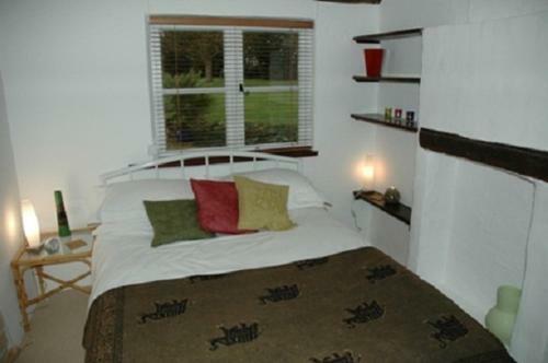 Thatched Farm Bed And Breakfast
