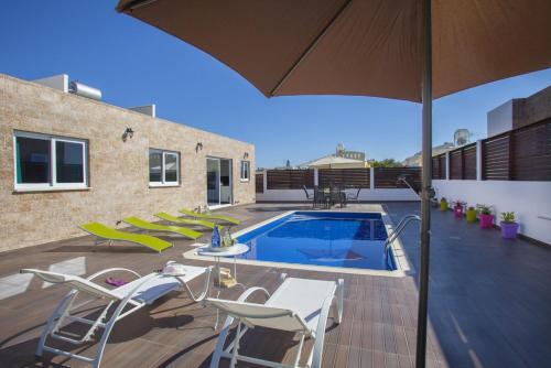5 Star Villa With Private Pool, Protaras Villa 1482