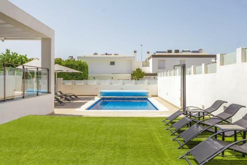 Villa Casa Bos Orange Pool Jacuzzi 16p