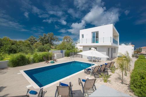 Villa Ymnia 2