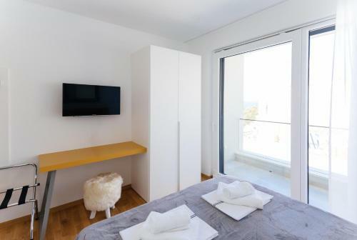 Plava Voda Luxury Villa B