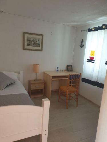 Holiday House Mili