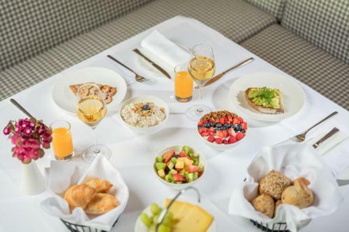 Central By Residence Hotel