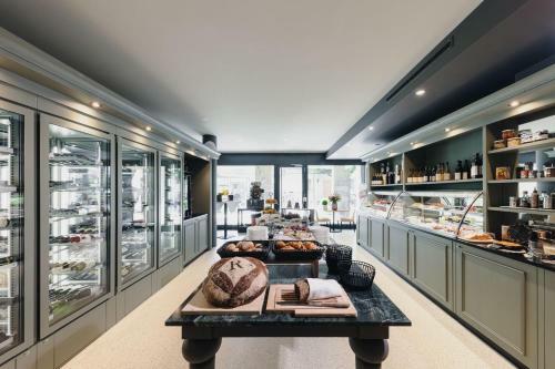 Central By Residence Hotel