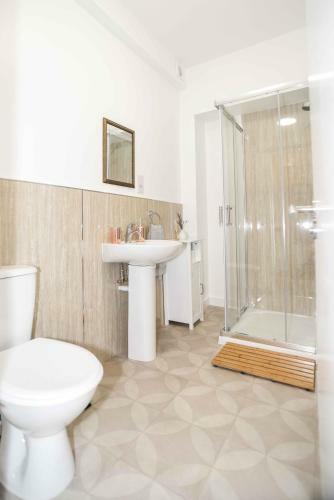 Stafford Modern Apartment