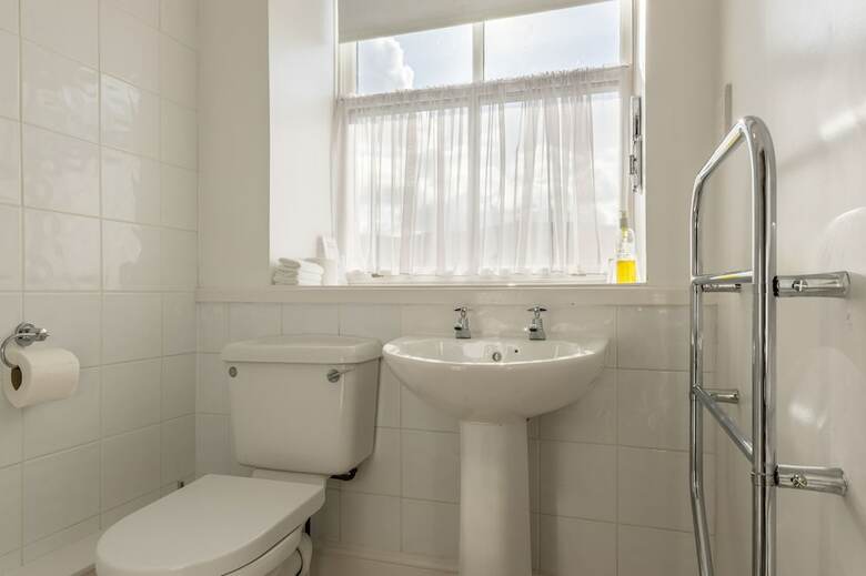 Hostal Dorchester House