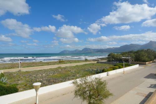 Mallorca Beach Front Line Apartment 6 Pers