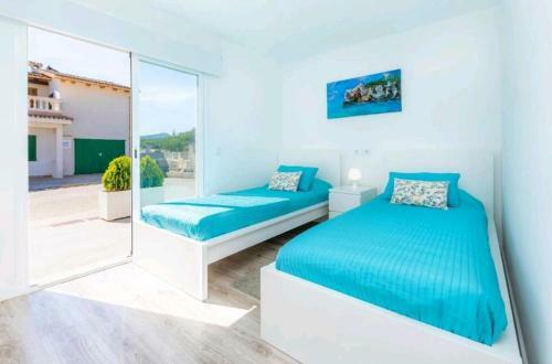 Villa Con Piscina Junto Al Mar