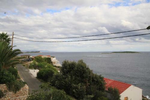 Apartments By The Sea Milna, Vis - 8917