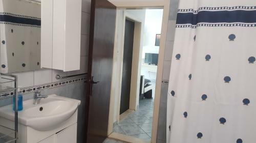 Spacious Apartment In The City Center