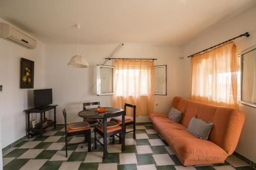 Apartments By The Sea Vis - 17960