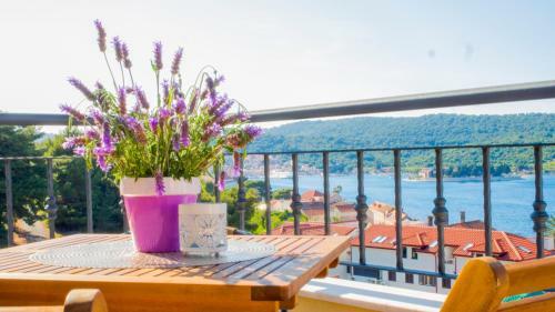 Apartment Sandra (2+2) With A Breathtaking View