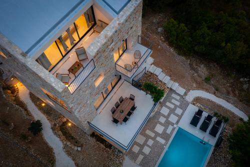 Pool Villa Rogac