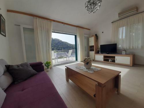 Apartment Fjaka