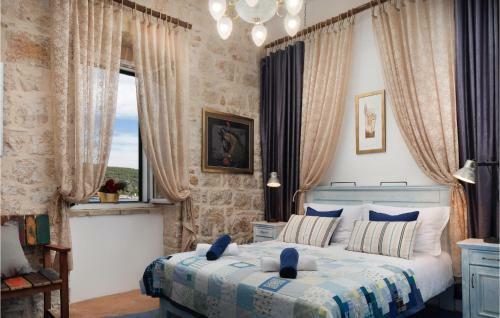 Nice Home In Vis With Jacuzzi, Wifi And 2 Bedrooms