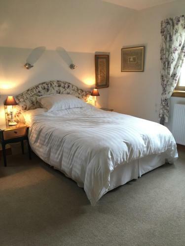 Bed & Breakfast Dalmunach House