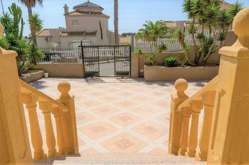 Villa Rose - Beautiful Detached Villa With Large Private Pool