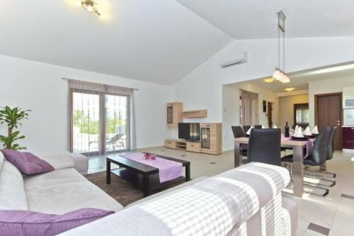 Villa Tea In Vodnjan With Pool Heating