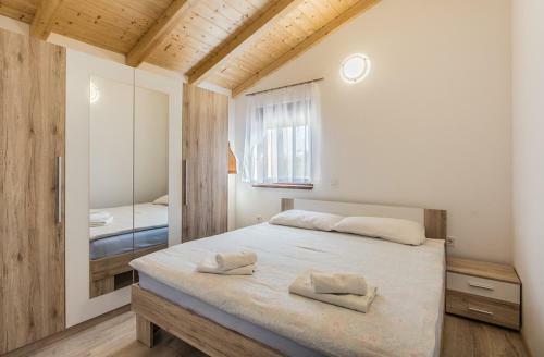 Villa Betiga 2, With Pool And Jacuzzi