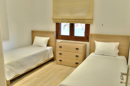 Villa Estrella ( Modern New Building Pool House)