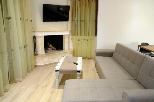 Villa Estrella ( Modern New Building Pool House)