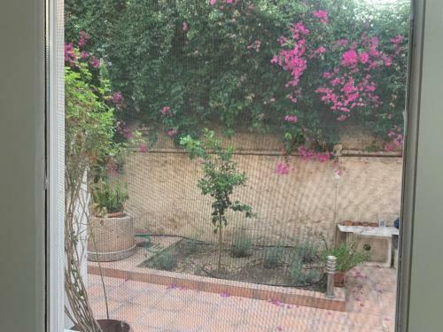Relax In Aegina Town Apartments