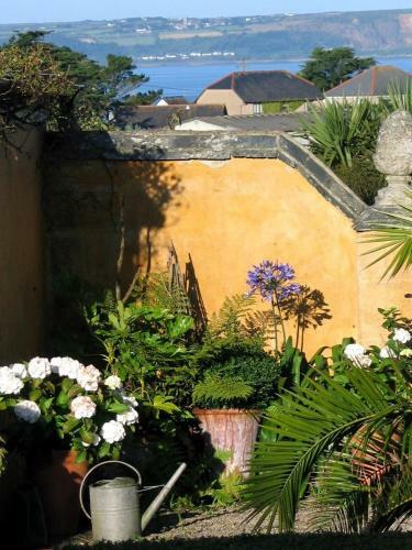 Bed & Breakfast Ednovean Farm