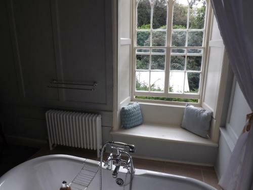 Hostal Trereife House