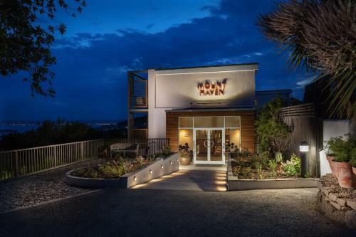 Mount Haven Hotel