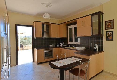 Villa Konstantinos 6 Bedrooms