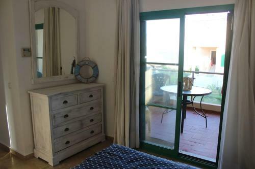 Apartamento Contemporary Duplex Marina de Casares Beach Front