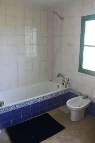 Apartamento Contemporary Duplex Marina de Casares Beach Front