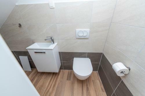 Luxury Apartments - La Vir 1 & 2