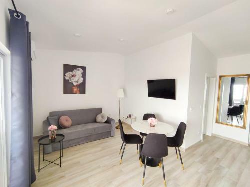 Bloom Apartments