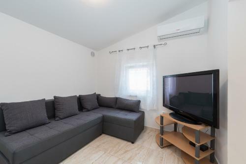 Apartment Bani?
